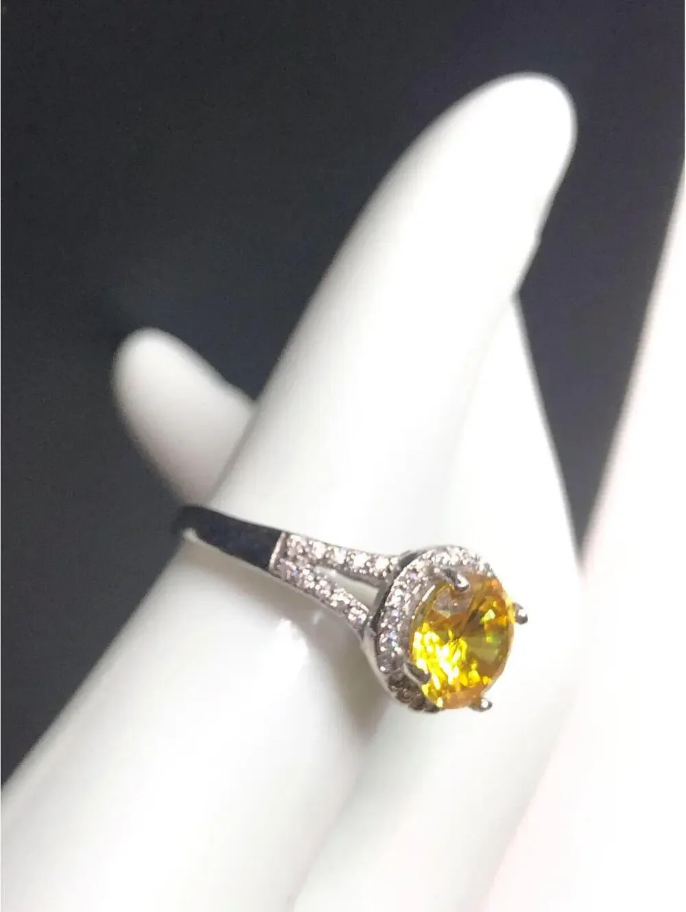 1548 Sterling silver Signed S925 yellow CZ halo ring sz 6 3.8grams